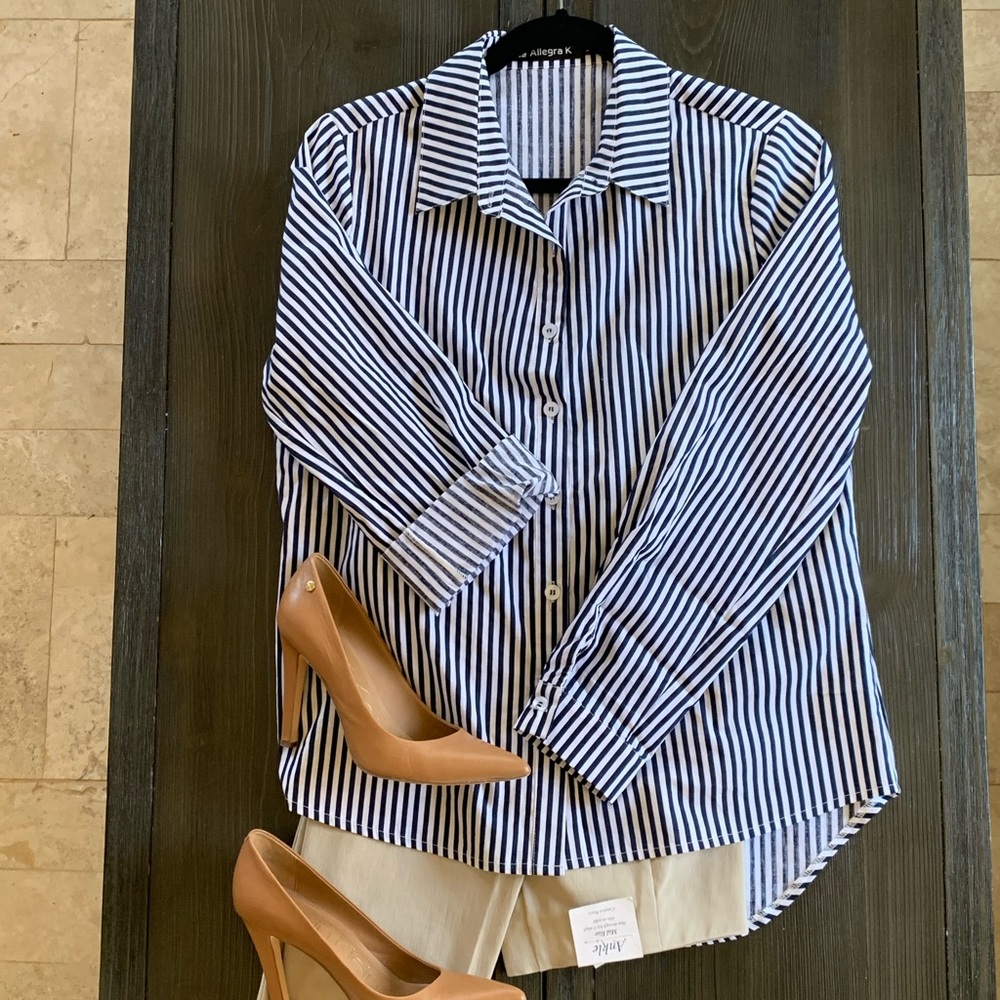 ❤️ Worn once!  Casual or business suitable. ❤️